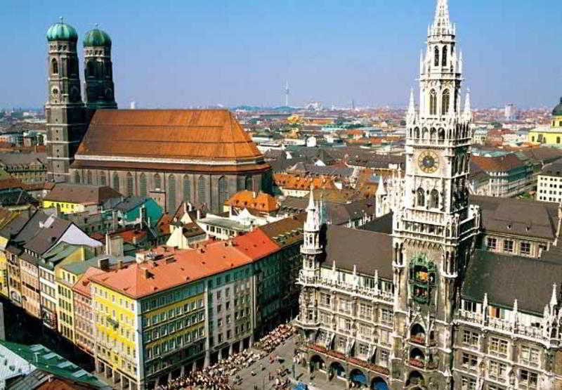 Courtyard By Marriott Munich City Center Exterior photo