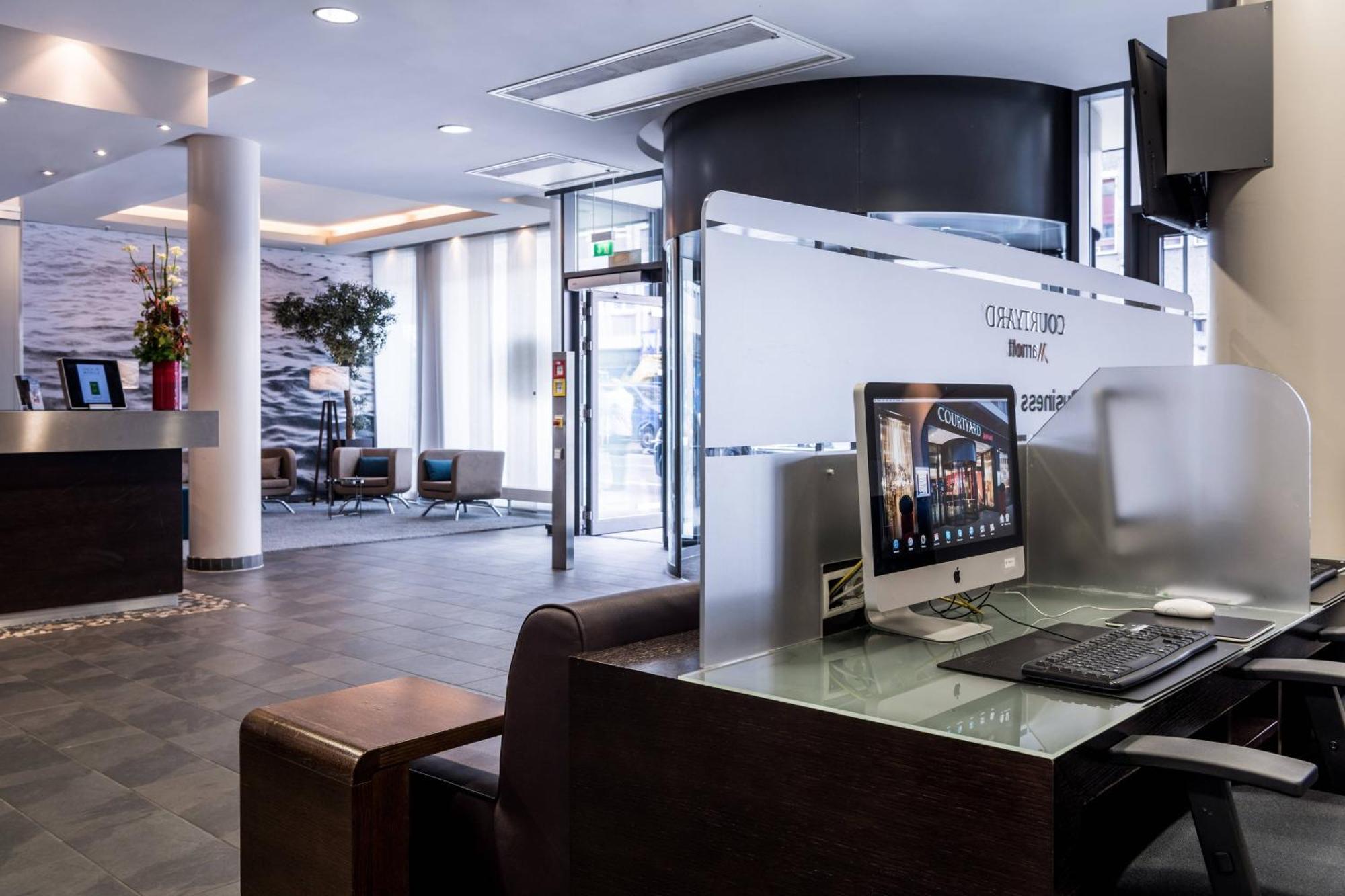 Courtyard By Marriott Munich City Center Exterior photo