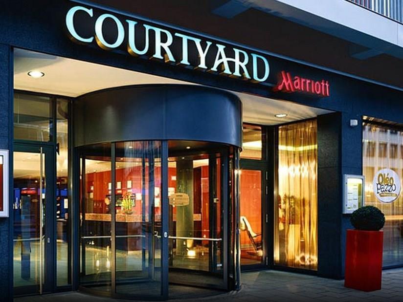 Courtyard By Marriott Munich City Center Exterior photo