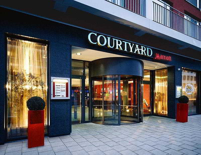 Courtyard By Marriott Munich City Center Exterior photo